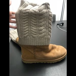 NWOT - UGG sweater boots
